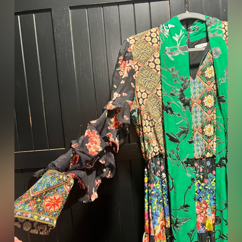 Show stopper Alice & Olivia Silk Floral Printed Maxi Dress - Picture 4 of 16